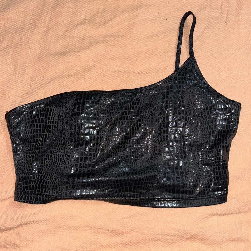 Black One Shoulder Crop Top Snake Skin